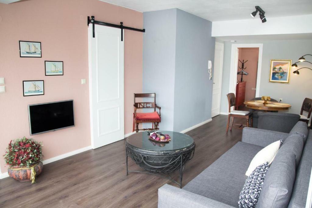 Port View Suites 2 卡瓦拉 外观 照片